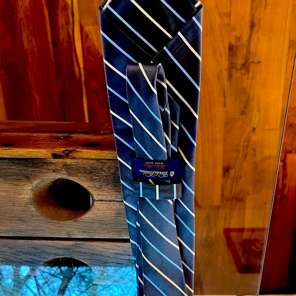 Brooks Brothers Men’s Tie - very high end